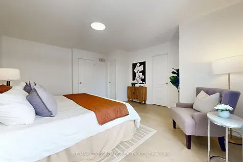 51 Bilbrough Street Aurora ON L4G 7W4