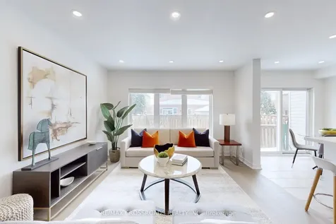 51 Bilbrough Street Aurora ON L4G 7W4