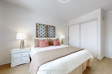 51 Bilbrough Street Aurora ON L4G 7W4