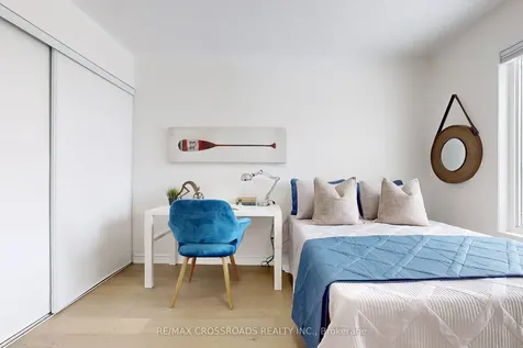 51 Bilbrough Street Aurora ON L4G 7W4