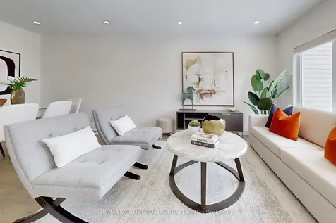 51 Bilbrough Street Aurora ON L4G 7W4