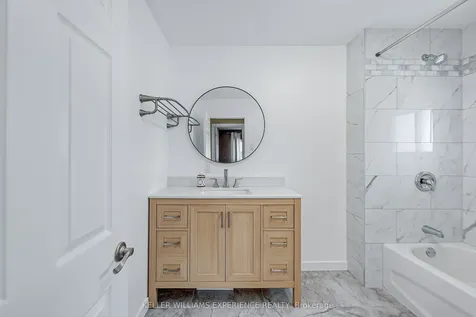 254 Parkway Avenue Georgina ON L4P 2V9