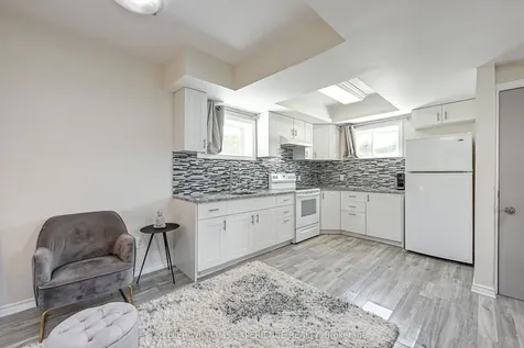 254 Parkway Avenue Georgina ON L4P 2V9