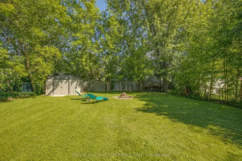 254 Parkway Avenue Georgina ON L4P 2V9