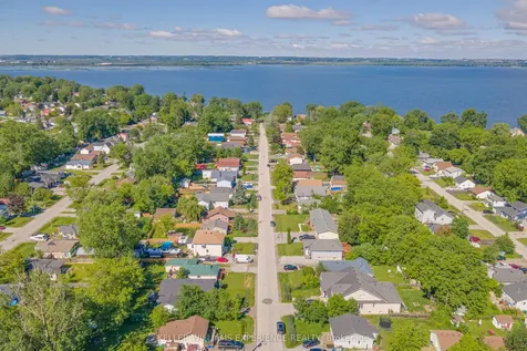 254 Parkway Avenue Georgina ON L4P 2V9