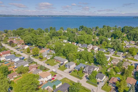 254 Parkway Avenue Georgina ON L4P 2V9