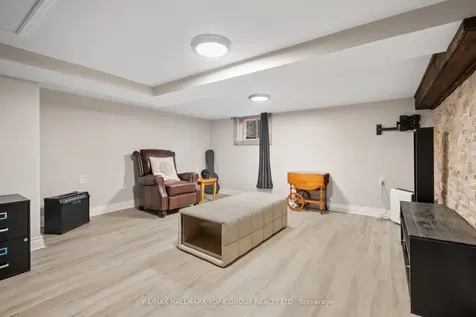 59 Laidlaw Street N Brock ON L0E 1E0