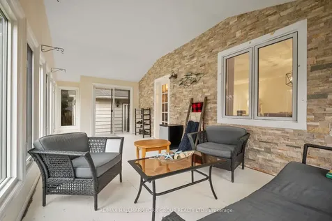 59 Laidlaw Street N Brock ON L0E 1E0