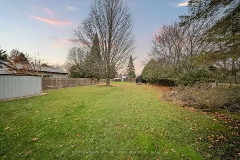 59 Laidlaw Street N Brock ON L0E 1E0