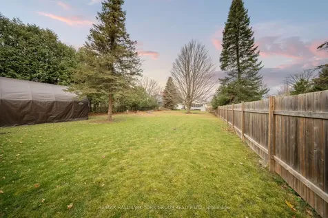 59 Laidlaw Street N Brock ON L0E 1E0