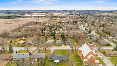 59 Laidlaw Street N Brock ON L0E 1E0