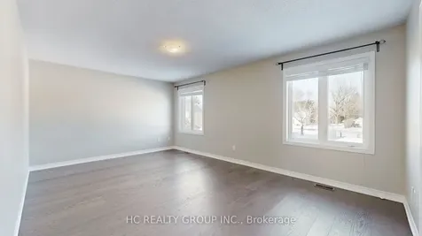 86 Robb Thompson Road East Gwillimbury ON L0G 1M0