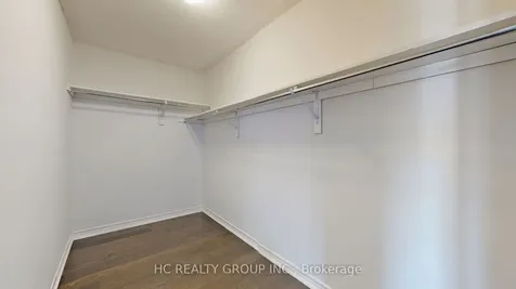 86 Robb Thompson Road East Gwillimbury ON L0G 1M0