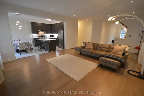 103 Carriage Shop Bend East Gwillimbury ON N1T 0G6