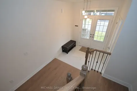 103 Carriage Shop Bend East Gwillimbury ON N1T 0G6