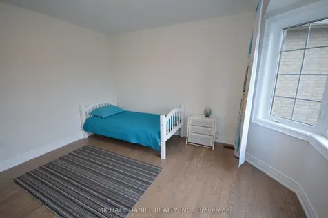 103 Carriage Shop Bend East Gwillimbury ON N1T 0G6