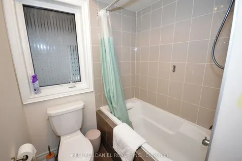 103 Carriage Shop Bend East Gwillimbury ON N1T 0G6