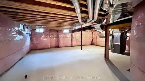 103 Carriage Shop Bend East Gwillimbury ON N1T 0G6