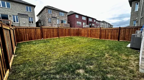 103 Carriage Shop Bend East Gwillimbury ON N1T 0G6