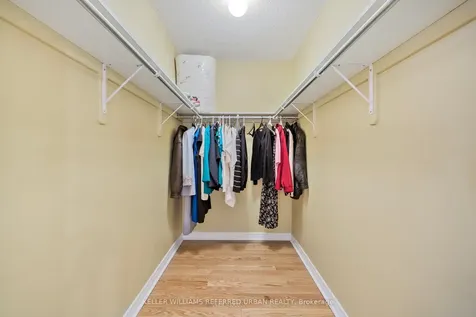 28 Saint Avenue Bradford West Gwillimbury ON L3Z 3H6