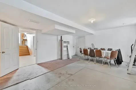 28 Saint Avenue Bradford West Gwillimbury ON L3Z 3H6