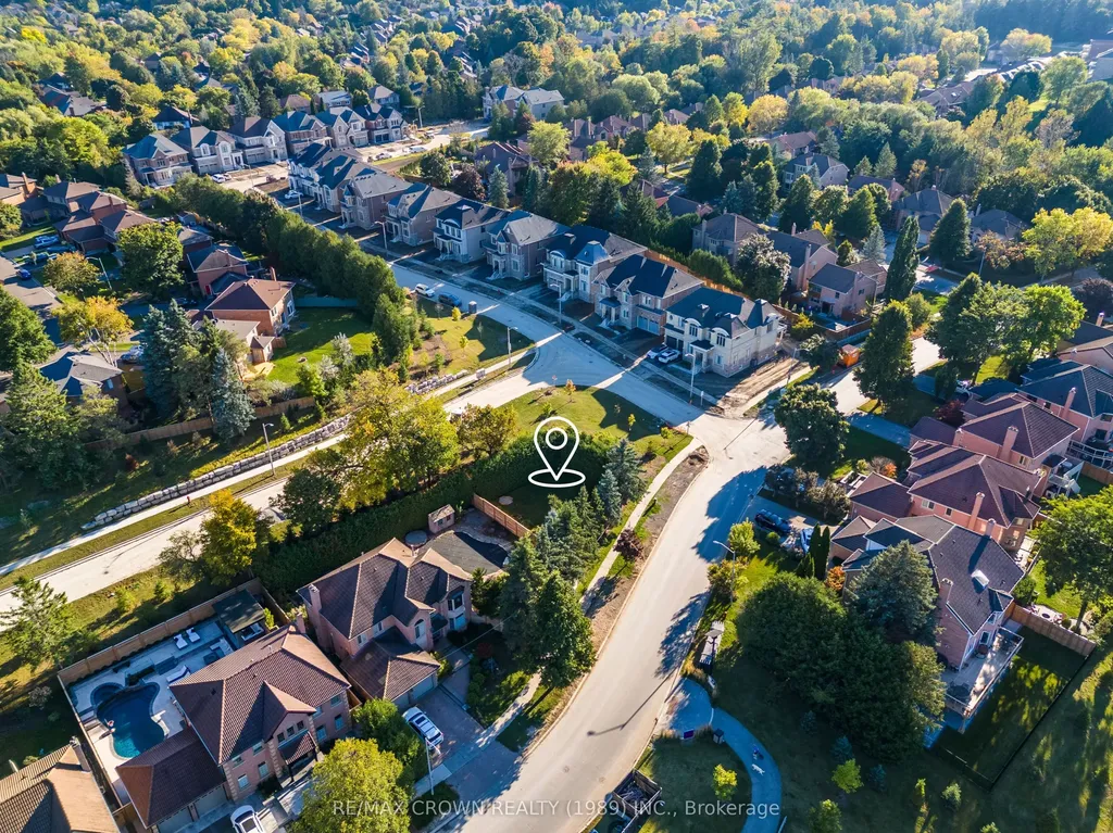 59 Cranberry Lane Aurora ON L4G 5Y5