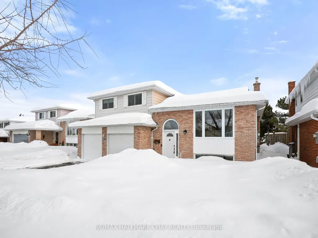 349 Colborne Street Bradford West Gwillimbury ON L3Z 1C7