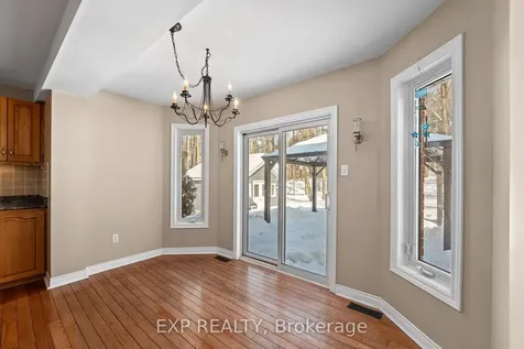 34 Hollis Crescent East Gwillimbury ON L9N 1E7