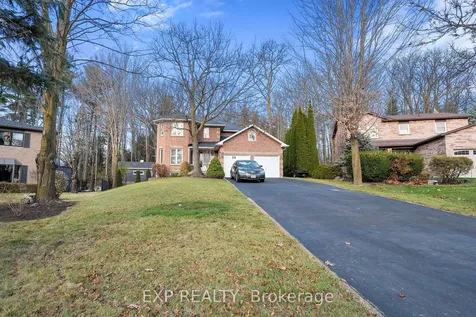 34 Hollis Crescent East Gwillimbury ON L9N 1E7