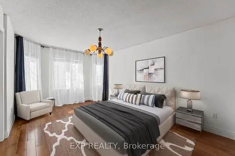 34 Hollis Crescent East Gwillimbury ON L9N 1E7