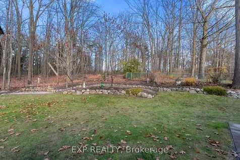 34 Hollis Crescent East Gwillimbury ON L9N 1E7