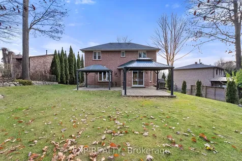 34 Hollis Crescent East Gwillimbury ON L9N 1E7