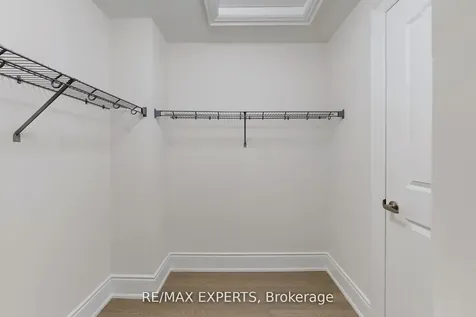 12 Abeam Street East Gwillimbury ON L6N 0W4