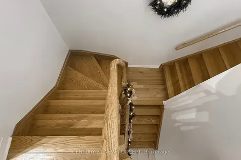 2 Crittenden Drive Georgina ON L4P 4E7