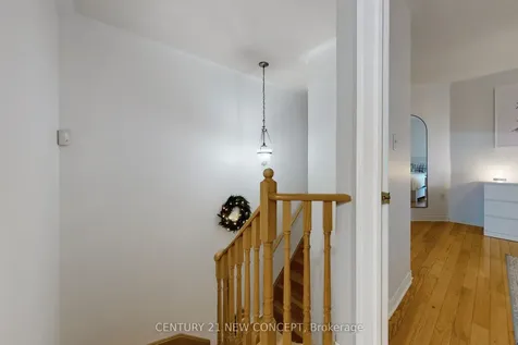 2 Crittenden Drive Georgina ON L4P 4E7