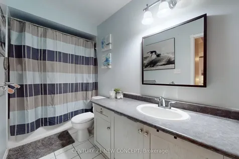 2 Crittenden Drive Georgina ON L4P 4E7