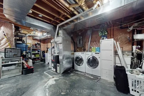 2 Crittenden Drive Georgina ON L4P 4E7