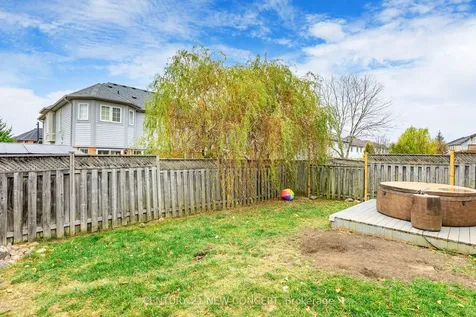 2 Crittenden Drive Georgina ON L4P 4E7