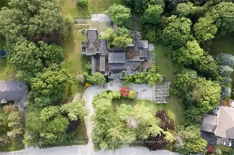 112 Westwood Lane Richmond Hill ON L4C 6Y3