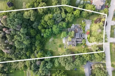 112 Westwood Lane Richmond Hill ON L4C 6Y3