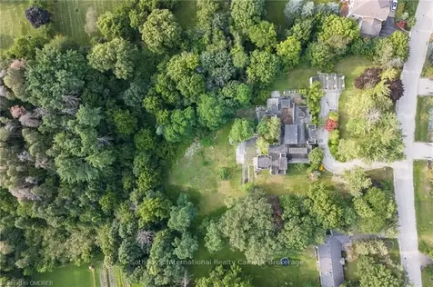 112 Westwood Lane Richmond Hill ON L4C 6Y3
