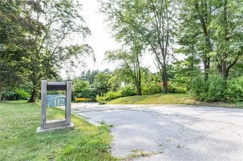 112 Westwood Lane Richmond Hill ON L4C 6Y3