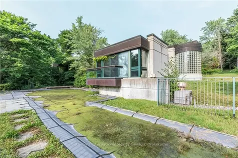 112 Westwood Lane Richmond Hill ON L4C 6Y3