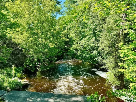 285 Crydermans Side Road Georgina ON L0E 1A0