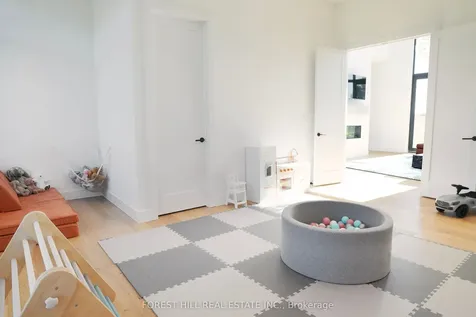 145 Andrews Drive Bradford West Gwillimbury ON L0G 1B0