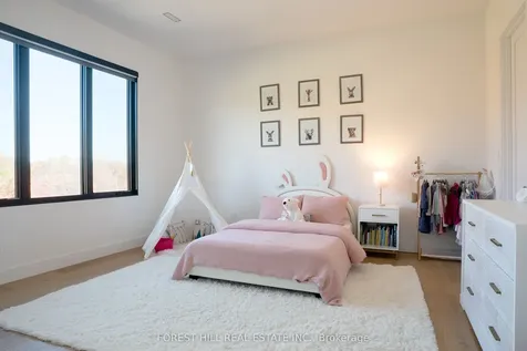 145 Andrews Drive Bradford West Gwillimbury ON L0G 1B0