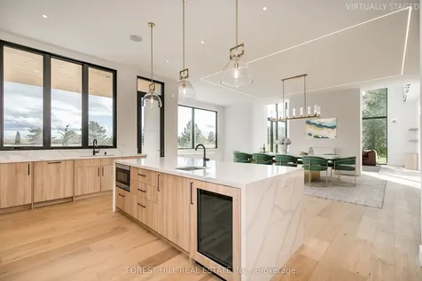 145 Andrews Drive Bradford West Gwillimbury ON L0G 1B0