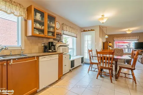 17 Meadows End Crescent Uxbridge ON L9P 0A5
