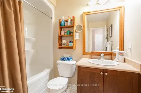 17 Meadows End Crescent Uxbridge ON L9P 0A5