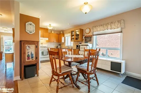 17 Meadows End Crescent Uxbridge ON L9P 0A5